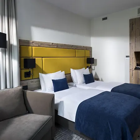 Szálloda - Hotel, Conference & 4*