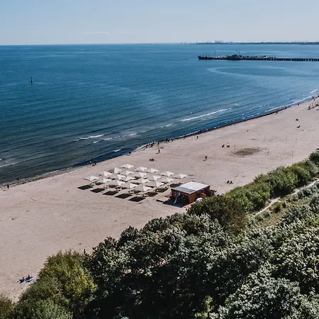 - Hotel, Conference & Szálloda Sopot