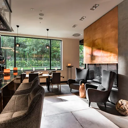 - Hotel, Conference & 4* Σόποτ