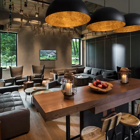 - Hotel, Conference & 4* Sopot