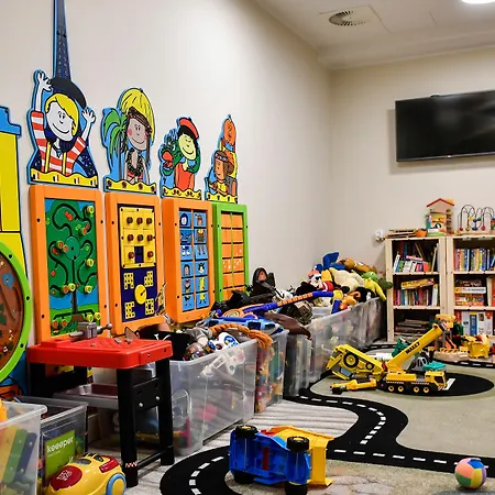 - Hotel, Conference &