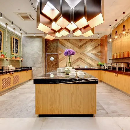 - Hotel, Conference & 4* Сопот