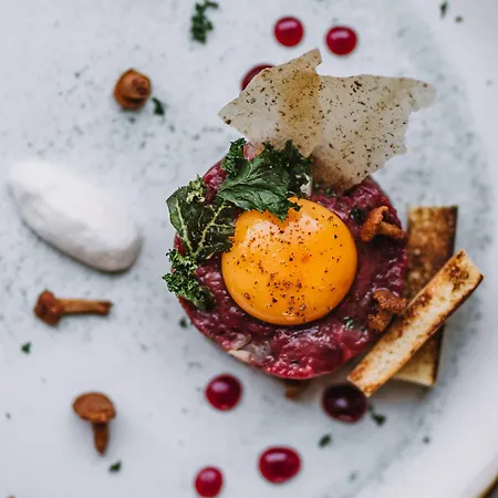 - Hotel, Conference & Sopot