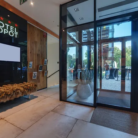 - Hotel, Conference & Сопот