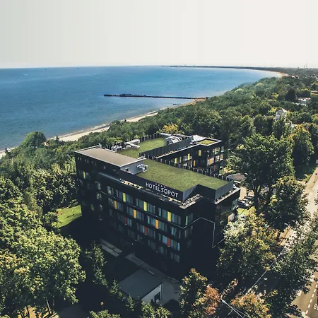 - Hotel, Conference & Sopot