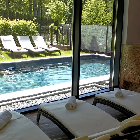 - Hotel, Conference &