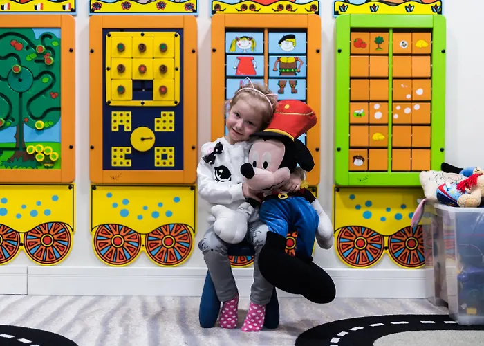 - Hotel, Conference & Hotell 4*