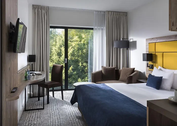 - Hotel, Conference & 4* Sopot