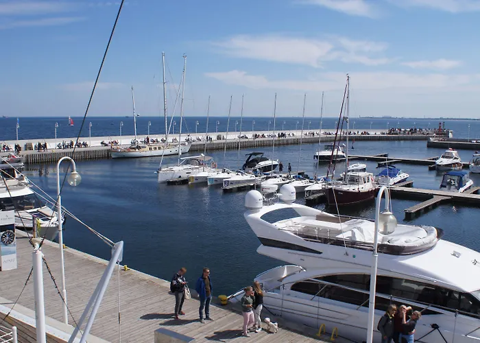 - Hotel, Conference &